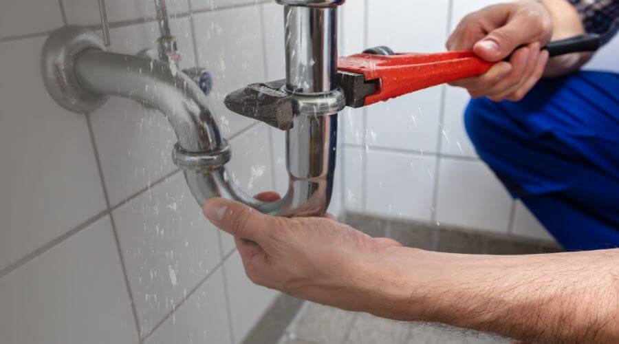 Local annual plumbing maintenance in Campbellton, TX